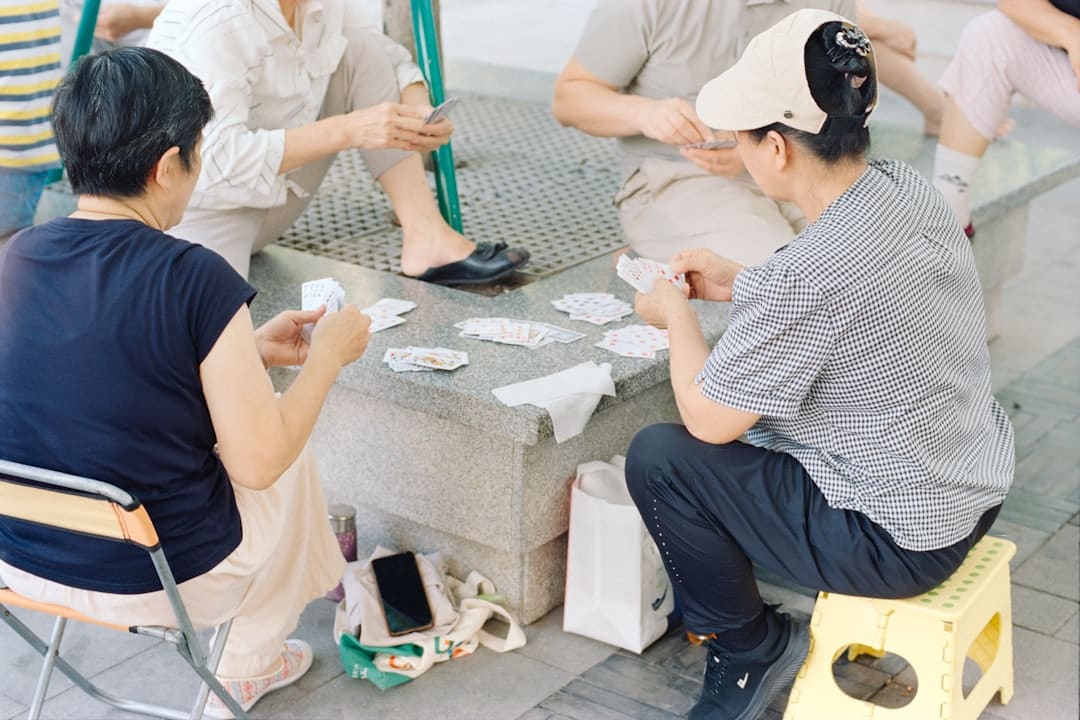 在中年男性身上找不到新增长点了!这家服饰品牌年花2亿等年轻人变老
